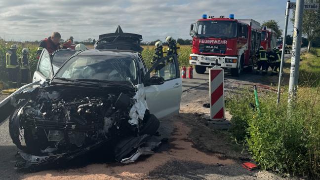 Drei Menschen bei Zusammenstoß verletzt