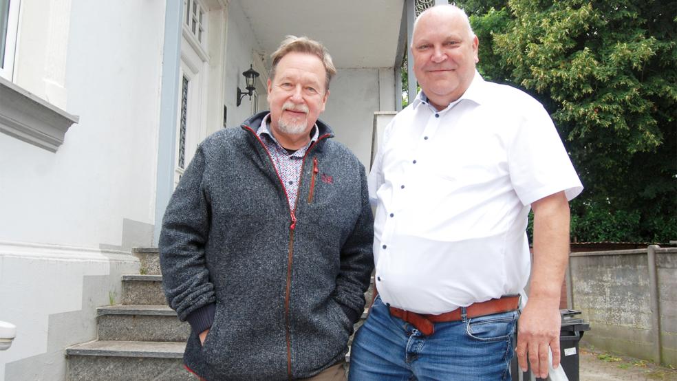 Dr. Klaus Bajour-Mau ist Altenseelsorger, Frank Schüür (rechts) ist Anfang dieses Monats als Berater neu in das Team des lutherischen Kirchenkreises Rhauderfehn eingestiegen. © Hoegen