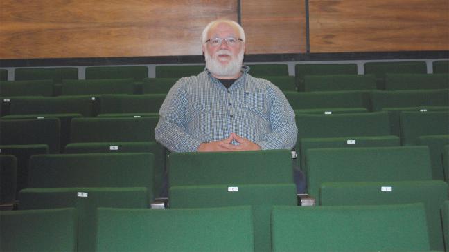 Rot statt Grün regiert künftig in der Aula 