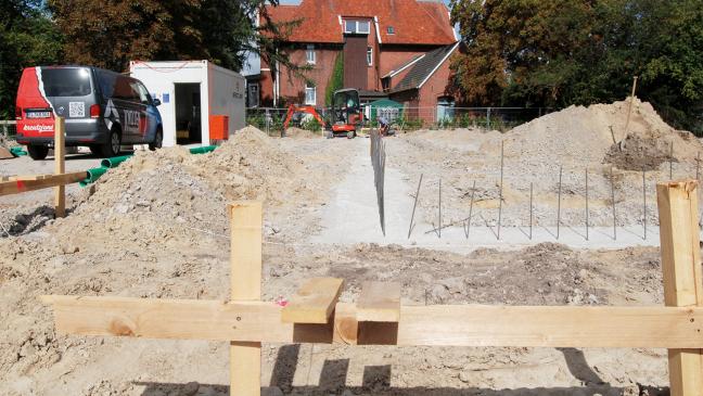 Arbeiten für Neubau bei Grundschule Bunde laufen