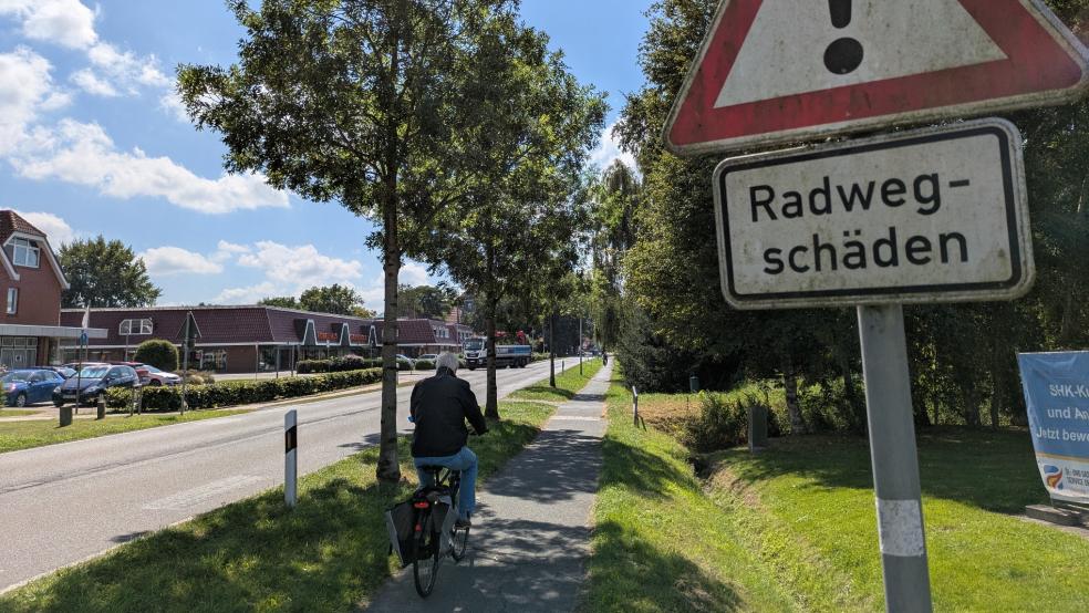Der Radweg entlang der Landesstraße 15 in Jemgum soll ab dem kommenden Dienstag abschnittsweise erneuert werden. © Foto: Szyska