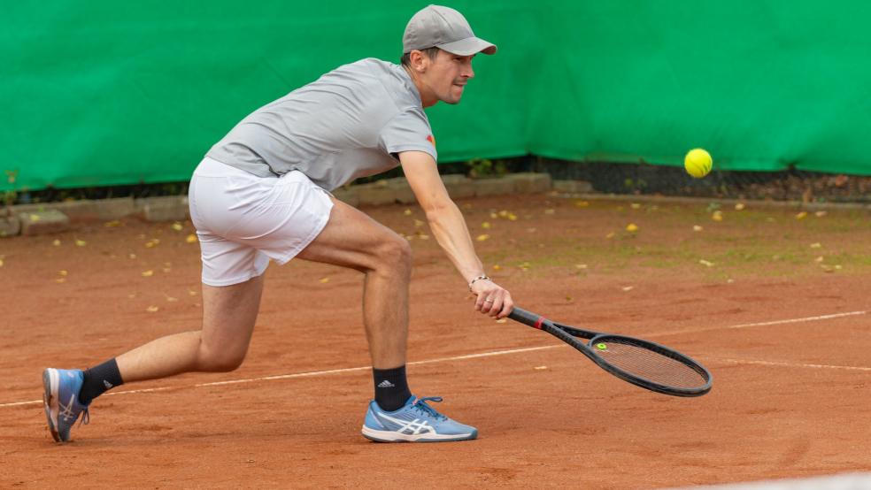 Auch Stefan Suhlmann vom TuS Weener wird beim OVB-Cup wieder mit von der Partie sein. © Jungeblut