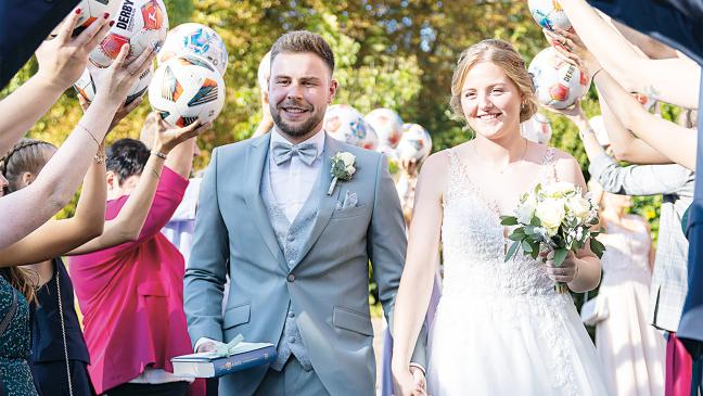 Fußballer-Hochzeit in Holthusen