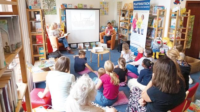 500 Kinder nahmen an plattdeutscher Lesereise teil