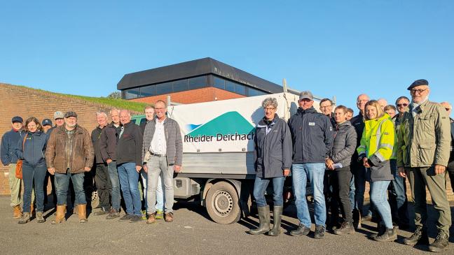 Deich an zwei Stellen nicht mehr im Soll