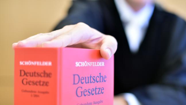Viele Fragen im Prozess um Messerstiche und Faustschläge