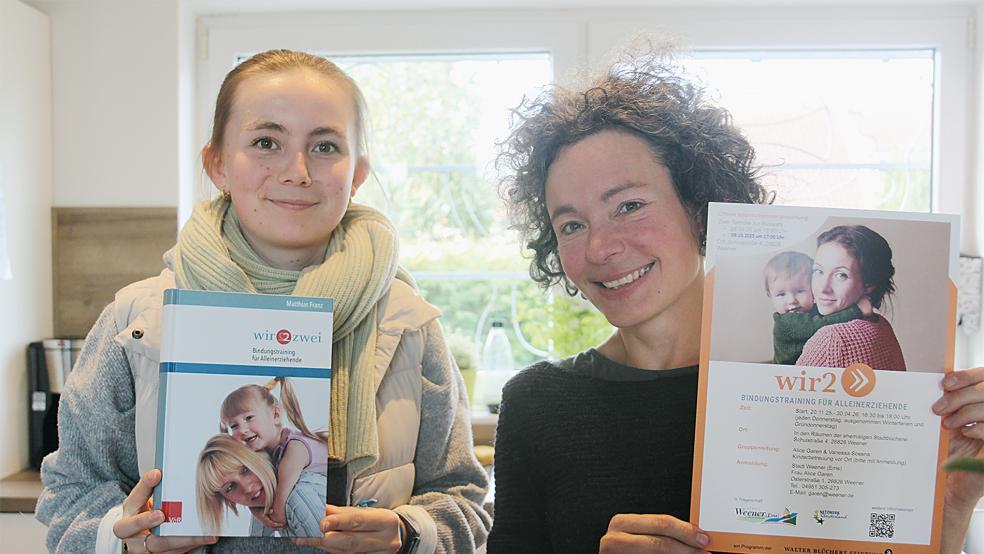 Bieten erstmals ein »wir2-Bindungstraining« in der Region an: Präventionsfachkraft Alice Garen (links) und Stadtjugendpflegerin Vanessa Sossna von der Stadt Weener.  © Foto: Busemann