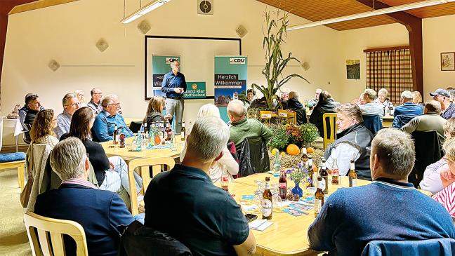 Politik trifft auf Grillvergnügen