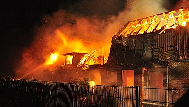 Haus in Bunde wird Raub der Flammen
