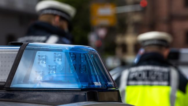 Betrüger raubt teuren Goldschmuck