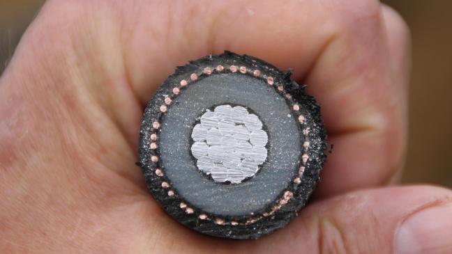Mehrere Meter Aluminiumkabel entwendet