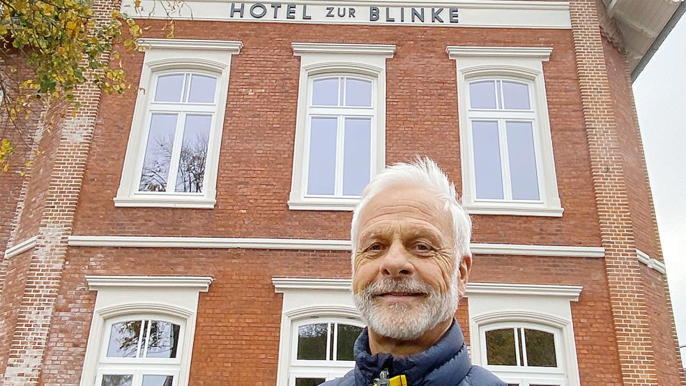 Das »Hotel zur Blinke« ist nicht das erste historische Haus im Ortskern von Bunde, dem Helmuth A. Brümmer zu neuem Glanz verhalf.  © Fotos: Hanken