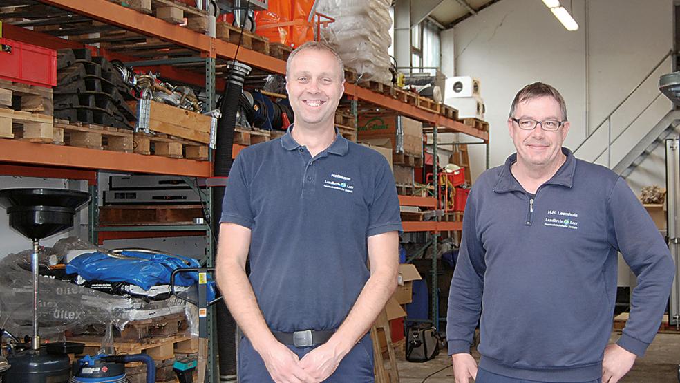 Die FTZ-Werkstatt ist der Arbeitsplatz der beiden Bunder Jörg Hoffmann (links) und Hans-Hermann Leemhuis.  © Fotos: Hoegen