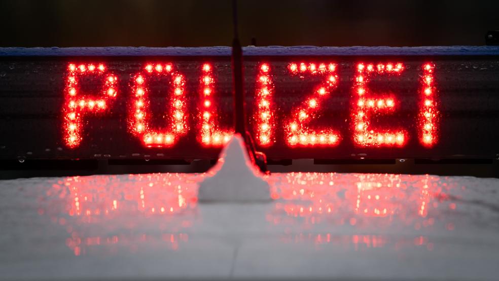 Zeugen werden gebeten, sich bei der Polizei zu melden. © Symbolfoto: Stache (dpa)