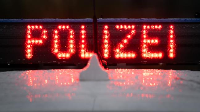 Teure Klappfahrräder von Firmengelände entwendet