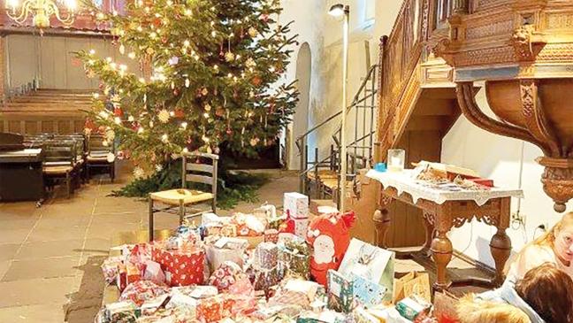 Bürger beschenken bedürftige Kinder