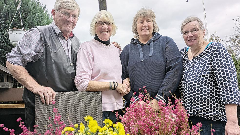 Blickten im Gespräch mit der RZ zurück auf die Erholungsaufenthalte von Kindern aus Belarus (von links): Klaus und Hildegard Hartmann, Heidi Bugiel und Liane Temmen.  © Foto: Szyska