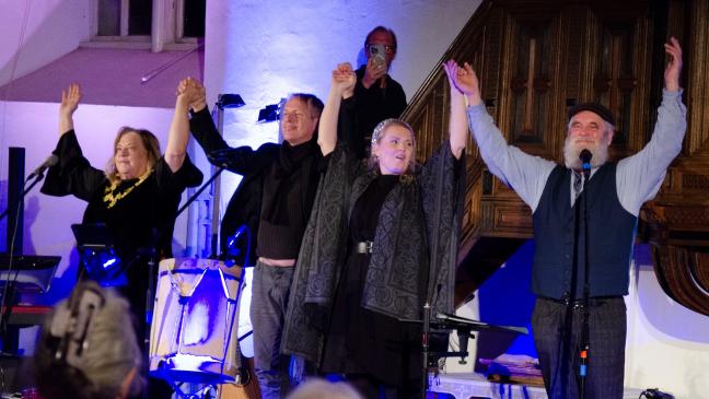 500 Fans feiern Kelly-Clan in Weener