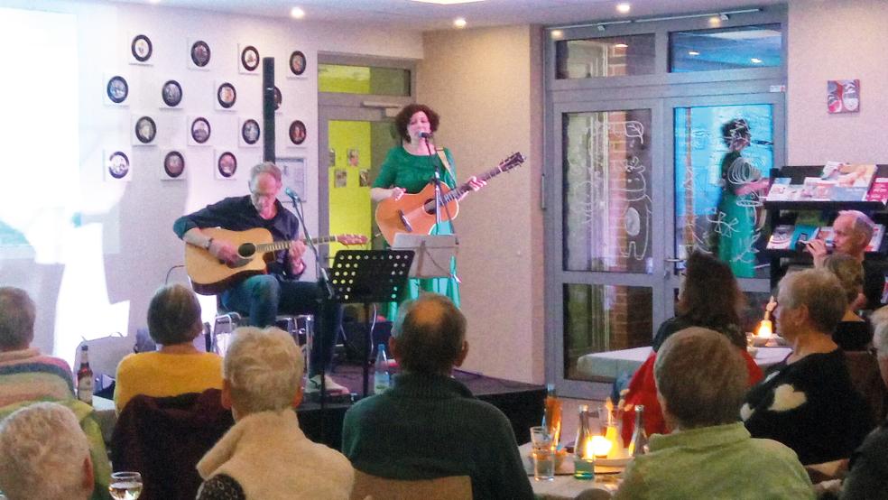 Gut aufgelegt und gut bei Stimme: Clemens Bert und Amira Mohamed Ali.  © Foto: Janssen