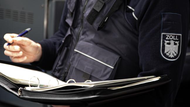 Großrazzia gegen Schwarzarbeit im Baugewerbe