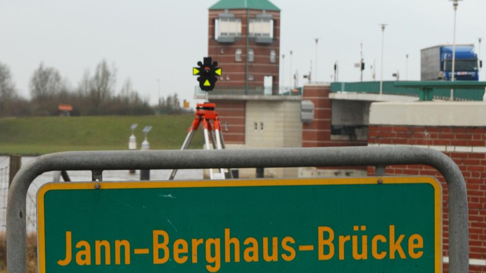 Die Jann-Berghaus-Brücke in Leer wird halbseitig gesperrt. © Hanken/Archiv