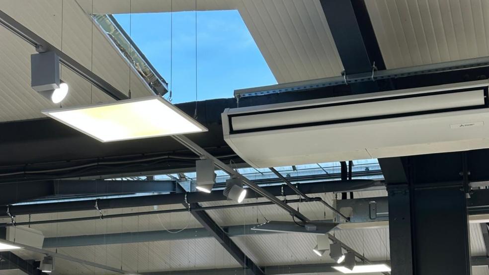 Über ein Dach brachen die Diebe ein. © Radwelt Emsland