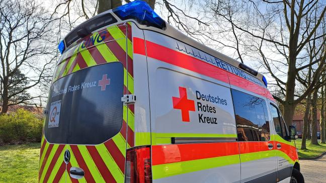 81-Jährige stürzt bei Zusammenstoß mit Fahrrad