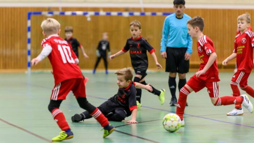 In Bunde kämpfen am Wochenende E-Jugenden um mehrere Turniersiege in der Halle.  © privat