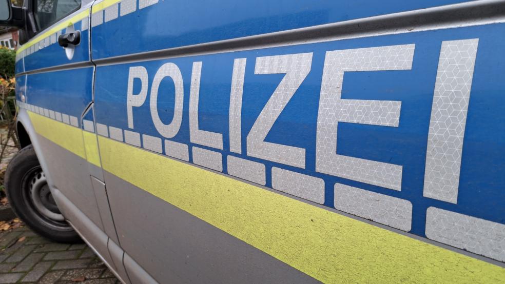 Als Polizisten einen Ladendieb vernehmen wollten, der bei einen Diebstahl in einem Geschäft in Leer erwischt worden war, beleidigte der 49-Jährige die Einsatzkräfte mehrfach. © Szyska