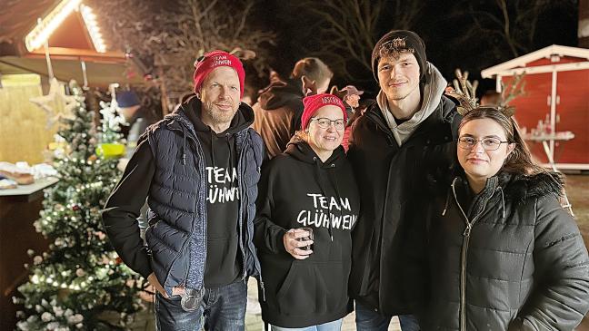 Weihnachtsmarkt stärkt Dorfgemeinschaft in Möhlenwarf
