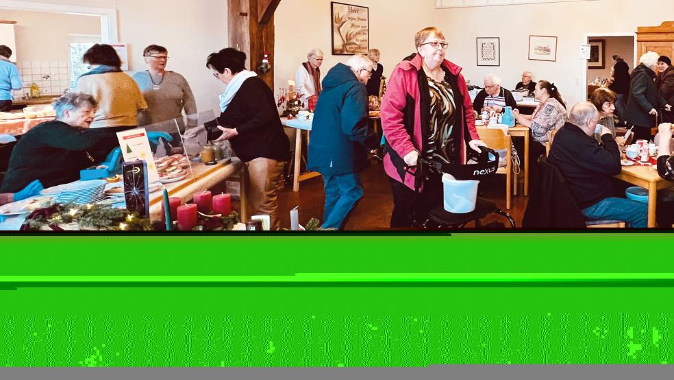 Der Adventsbasar wurde auch Dank der Hilfe vieler Ehrenamtlicher zum vollen Erfolg.  © Foto: privat