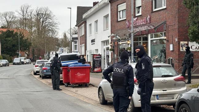 Großeinsatz auch in Aurich: Schlag gegen kriminelle Clans