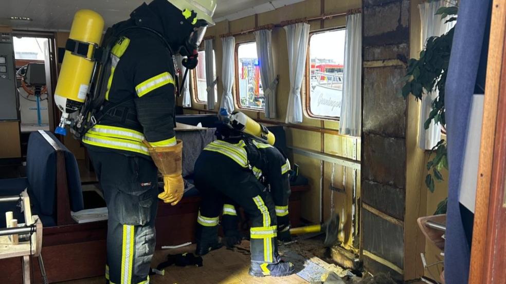 Die Feuerwehr Norden war bei der Bekämpfung eines Schwelbrandes an Bord der "MS Aegir" im Einsatz. © Feuerwehr