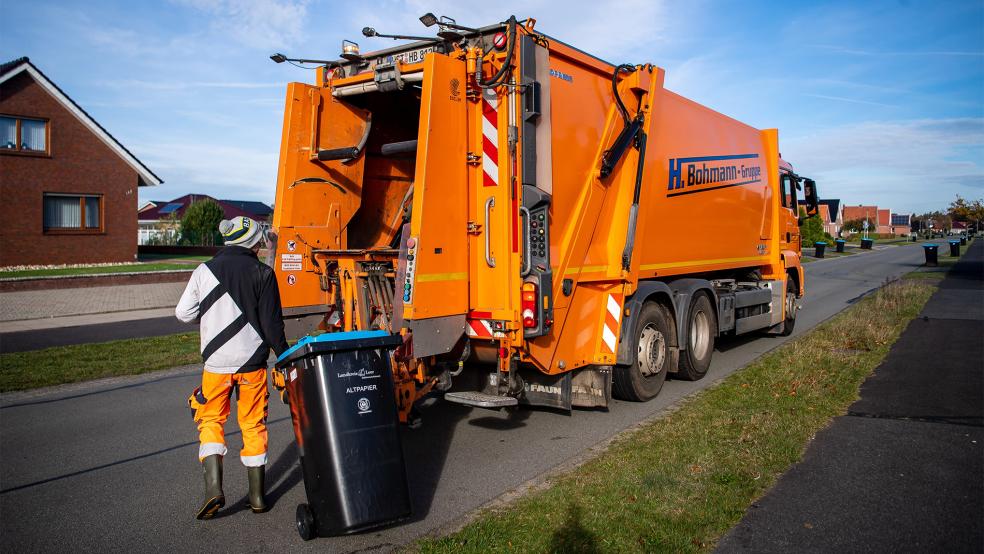 Die »Blaue Tonne« als Erfolgsmodell. Beim Verkauf von Altpapier wird der Landkreis Leer 2026 erhebliche Mehreinnahmen im kommenden Jahr verbuchen könnnen.  © Foto: dpa