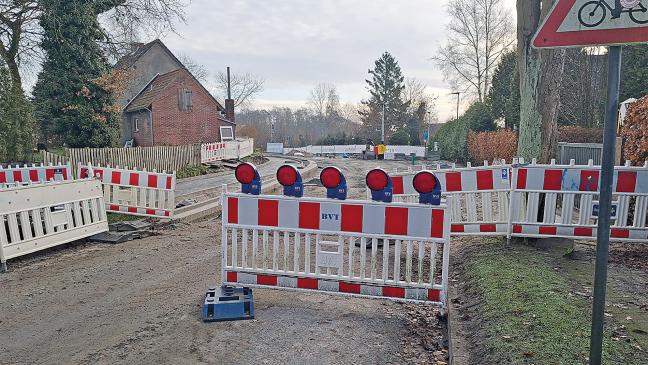 Bahnübergang bis Ende Februar gesperrt