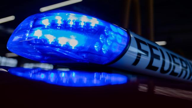 Frau verletzt sich bei Küchenbrand