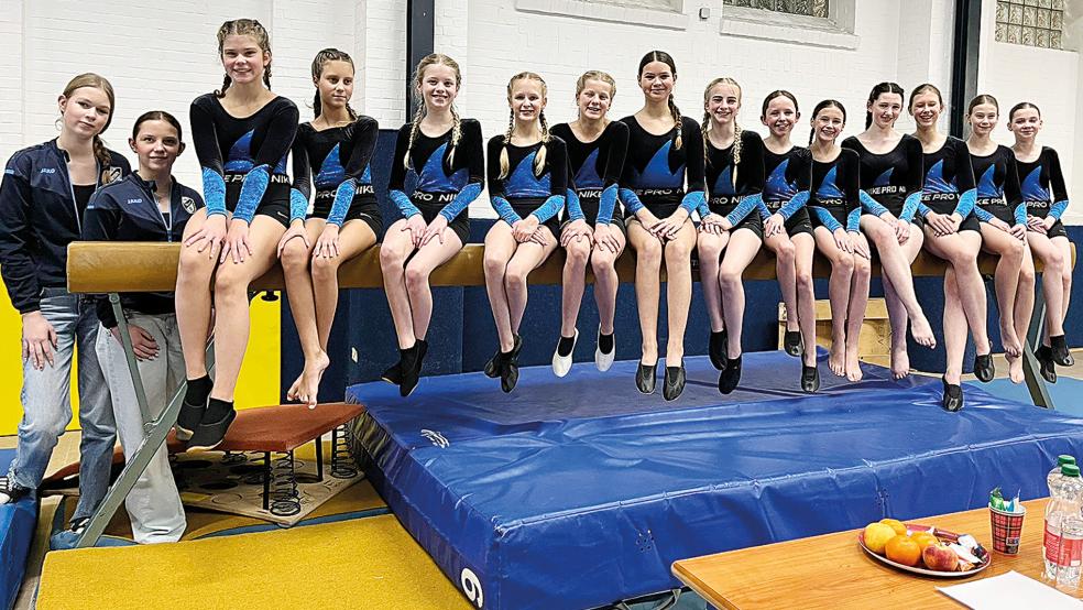 Der TuS Weener ging beim Brons-Cup des Emder Turnvereins mit 13 Turnerinnen der Jahrgänge 2012 bis 2015 an den Start.  © Fotos: privat