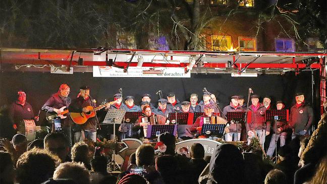 »Stille Nacht, heilige Nacht« mit dem Shanty-Chor