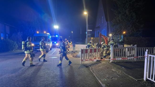 Massiver Gasaustritt - Feuerwehr im Einsatz