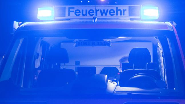 Feuerwehr macht Straße wieder frei