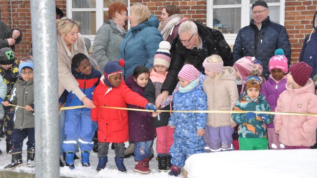 Neuer Spielplatz am Kinderschutzhaus eröffnet