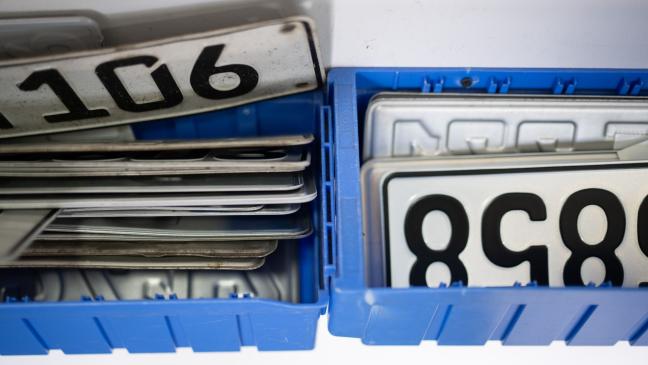 Kennzeichen-Diebstahl auf Parkplatz in Bunde