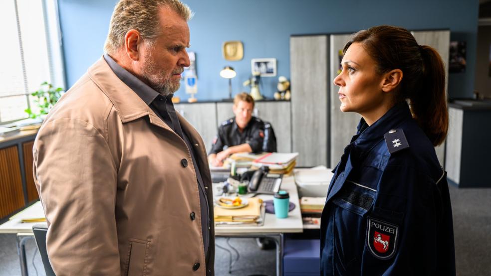 Die Filme über die Mordermittlungen von Kommissar Brockhorst (Felix Vörtler), Süher Özlügül (Sophie Dal) und Henk Cassens (Maxim Mehmet) sind ein Quoten-Bringer des ZDF. © Foto: Willi Weber (ZDF)