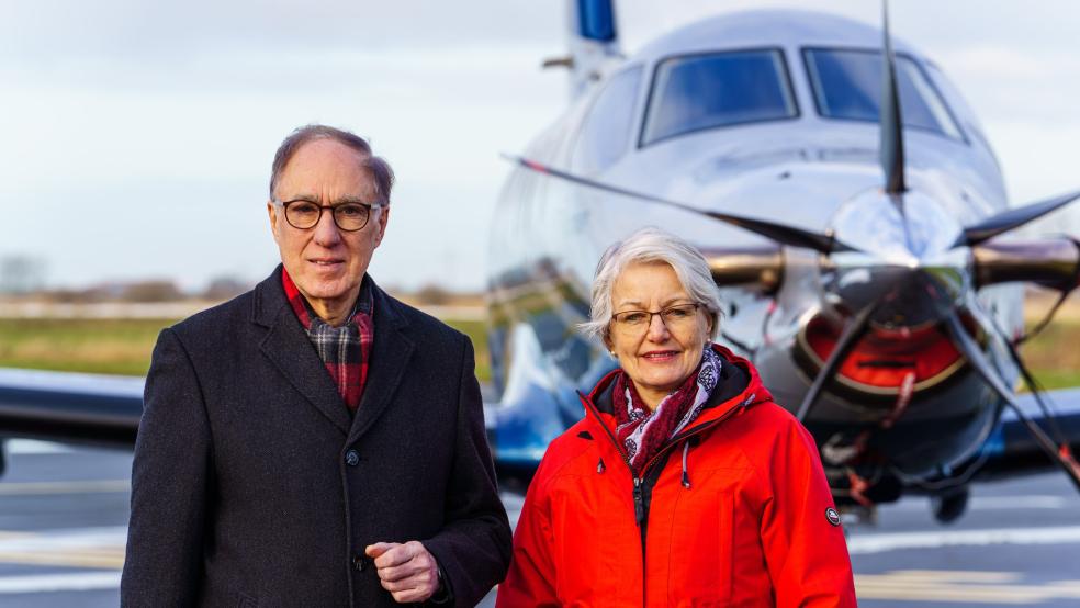 Karin Scheffermann ist neue Geschäftsführerin der Flugplatz Leer-Papenburg GmbH. Auf dem Posten löst sie Dieter Backer ab. © Foto: Flugplatz Leer-Papenburg GmbH
