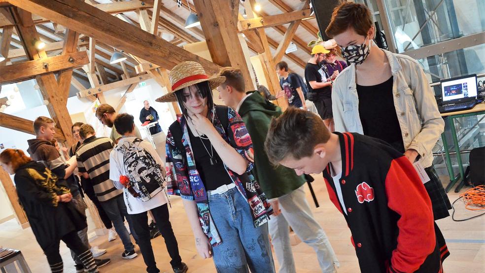 Seit einigen Jahren findet regelmäßig die Leeraner Animenacht statt. Dabei gibt es meist auch einen Cosplay-Wettbewerb.  © Archivfoto: Ammermann