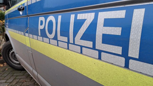15-Jähriger verletzt: Fahrer flüchtet