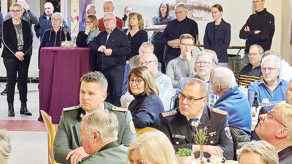 Rund 100 Gäste kamen beim Neujahrsempfang der Stadt Weener im Dörphuus Möhlenwarf zusammen und erlebten einen geselligen Abend. Fotos: Wolters © Wolters