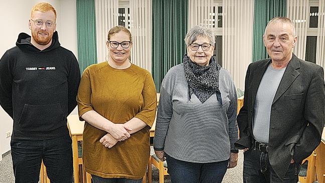 Scheer bleibt an der Spitze