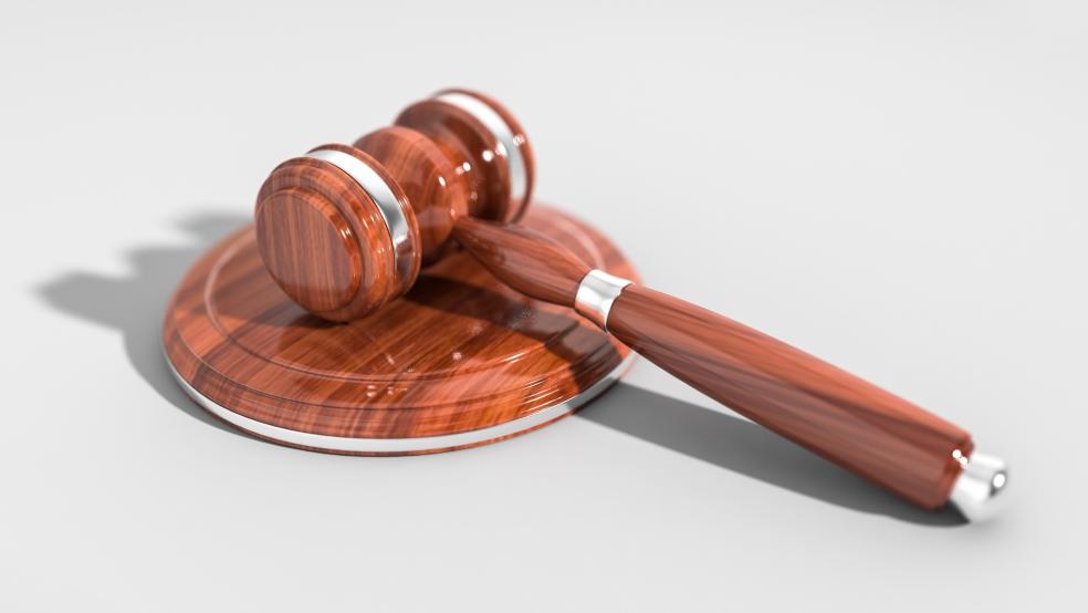 Ein ehemaliger Bürgermeister-Kandidat sitzt auf der Anklagebank des Landgerichts. © Pixabay