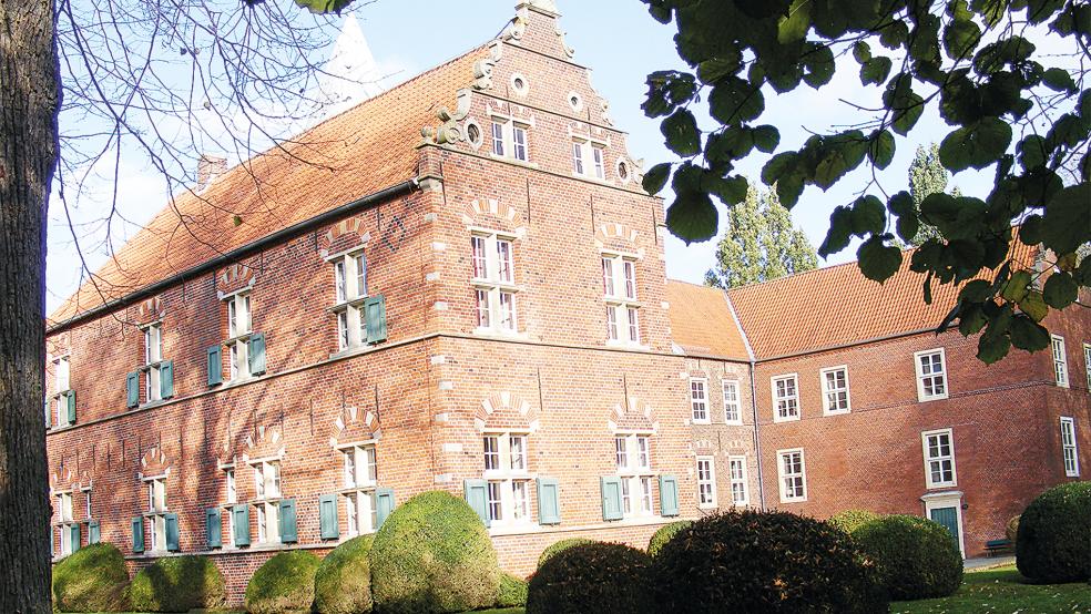 Die Volkshochschule Leer, die ihren Sitz in der Haneburg hat, erzielt drei Viertel ihrer Einnahmen aus den Kursentgelten. Das Geld fließt zum größten Teil an die Dozenten.  © Archivfoto: Szyska